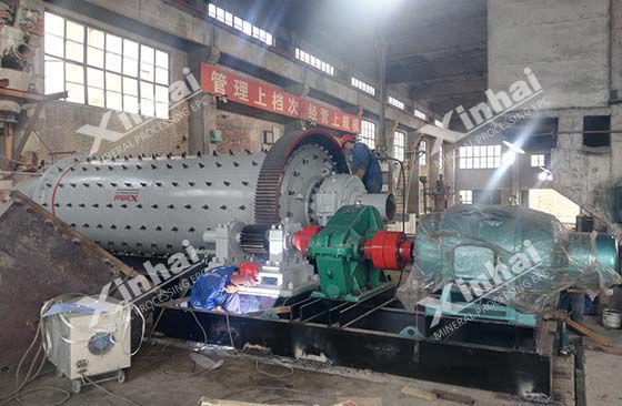 Ball mill machine is being installed in the gold ores processing plant